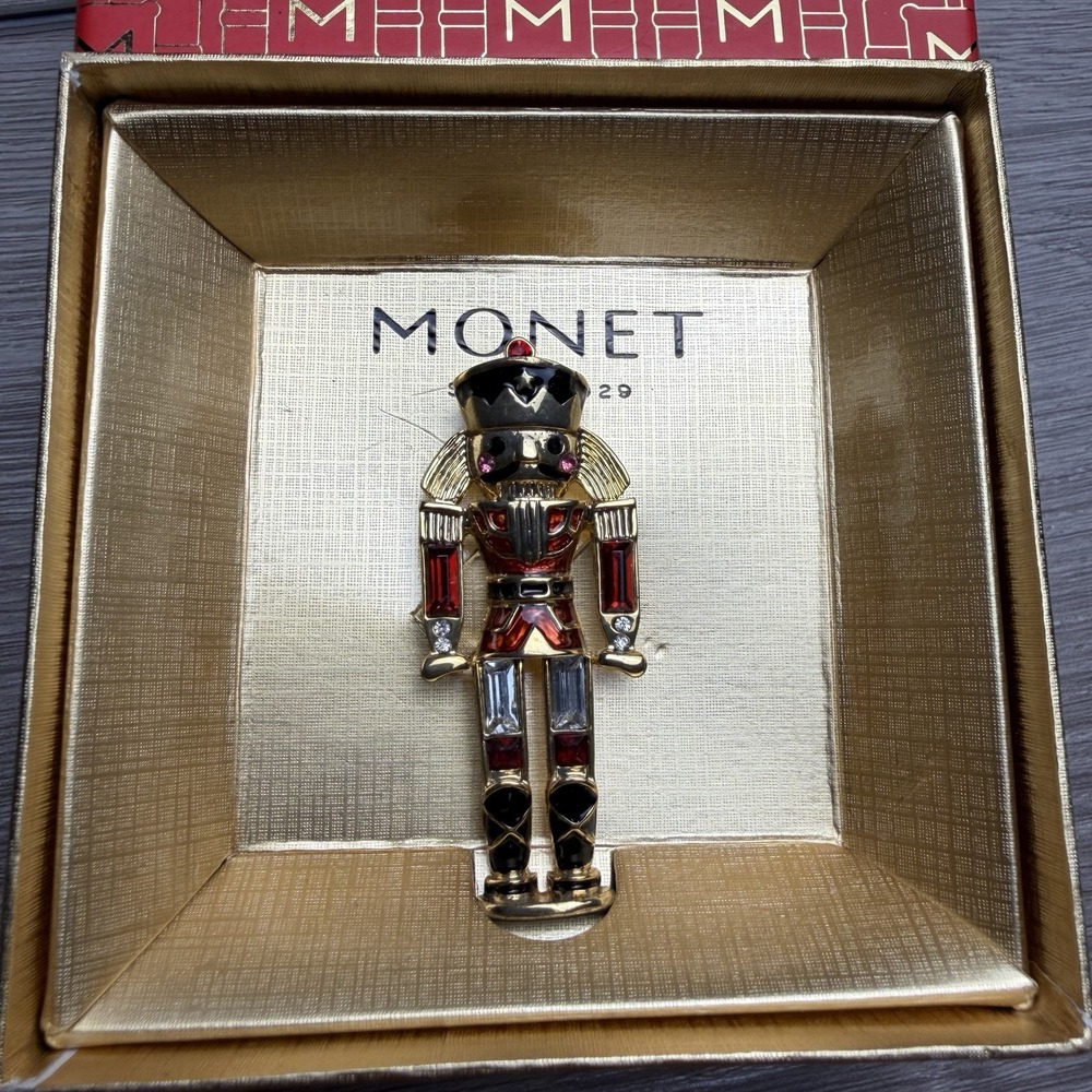 Vintage Monet Nutcracker Brooch Pin NIB Red Enamel Gold Tone Rhinestone - Picture 2 of 4